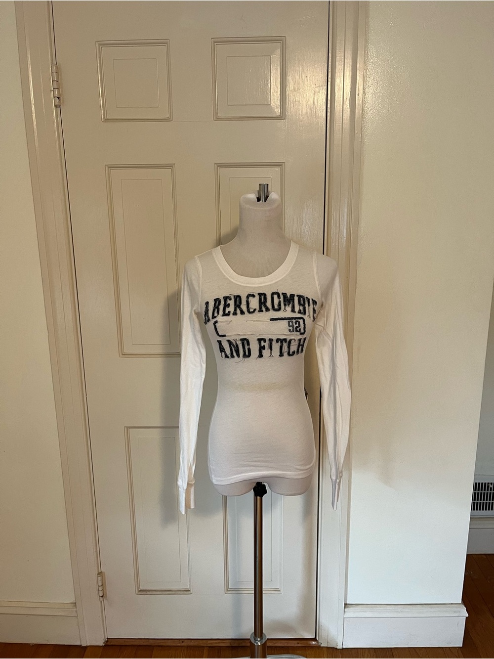 Vintage Abercrombie and Fitch Logo Embroidered Long Sleeve Top XS Read